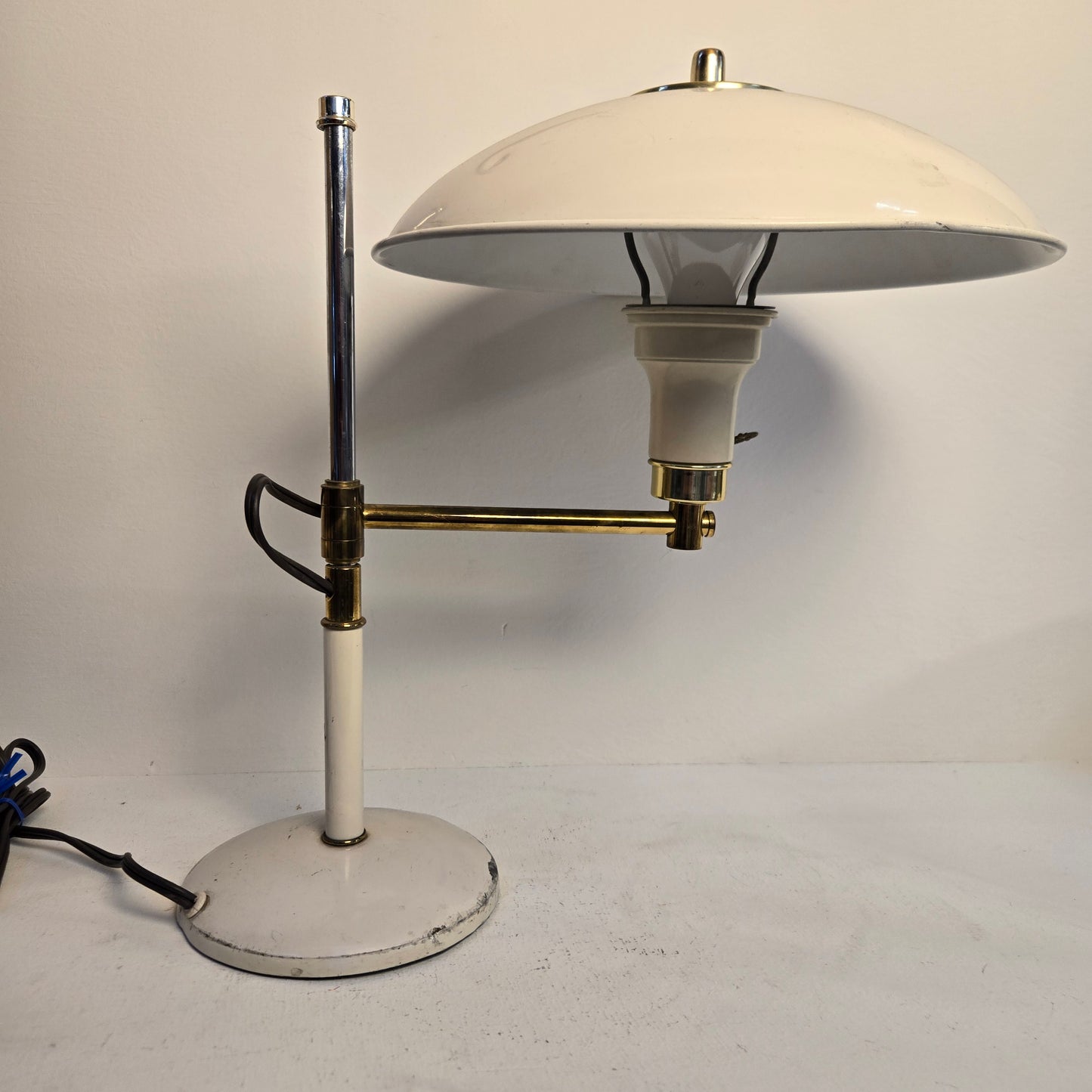 Vintage 1960s Mid Century Modern Ivory Metal & Polished Brass Swing-Arm Adjustable Desk Lamp