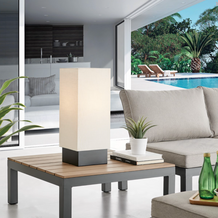 Quinlan Wireless Table Lamp